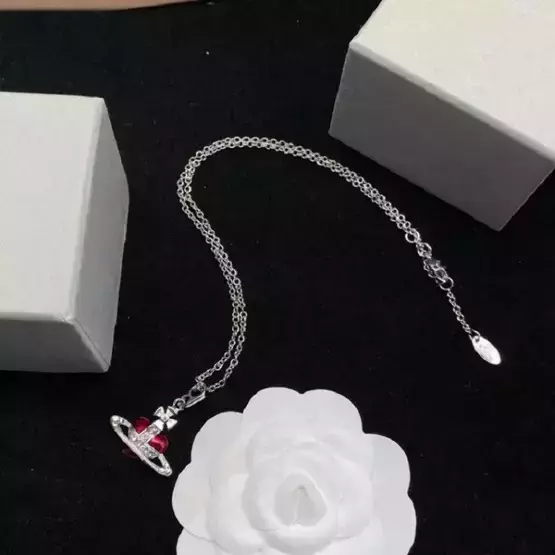 Колье со стразами красное сердце