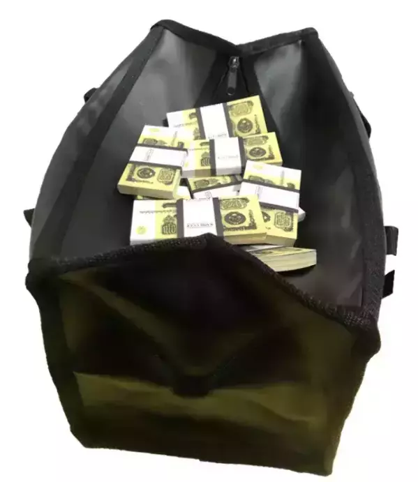 Сумка с деньгами 1 рубль СССР