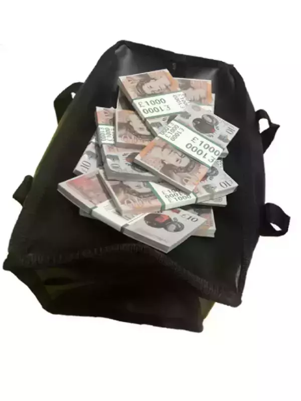 Сумка с деньгами 10 фунтов