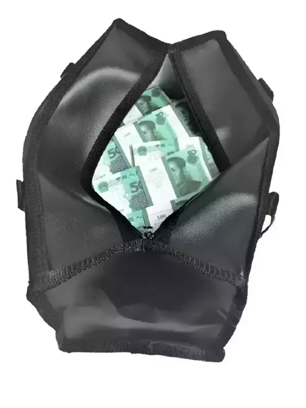 Сумка с деньгами 50 юаней