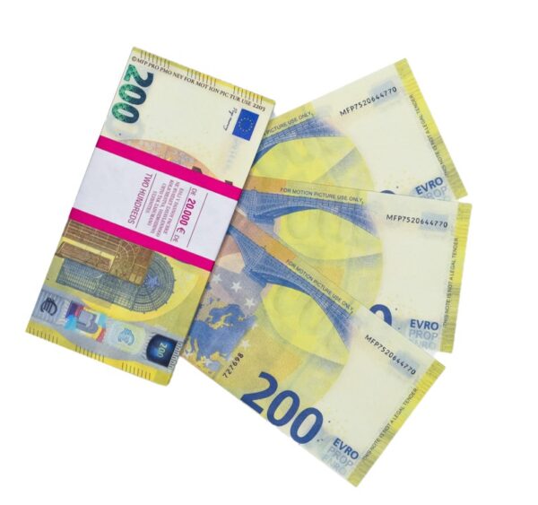 Сувенирные деньги 200 евро - 80 банкнот