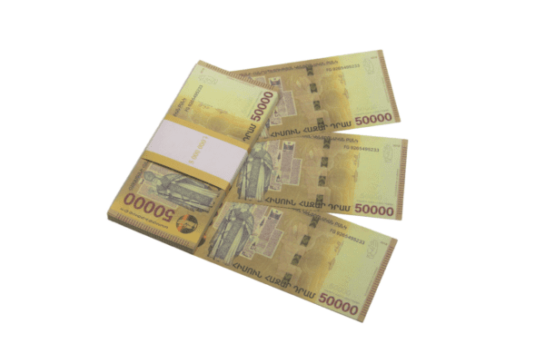 Сувенирные деньги 50000 драм - 80 банкнот
