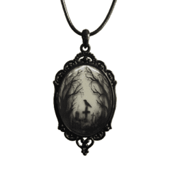 Ожерелье с подвеской в виде готической вороны и леса