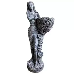 Садовая фигура "Девушка с корзиной" камень